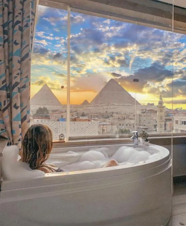 Pyramid Edge Hotel
